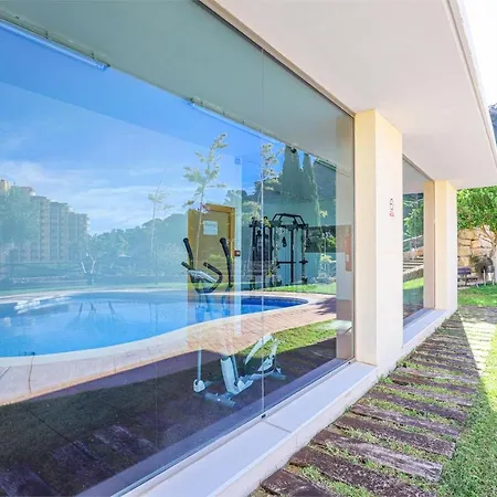 Skyline 5 With Private Balcony And Views *