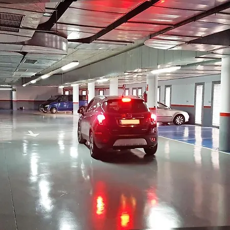 Familiar Con Terraza Privada, Parking Gratuito Y Wifi Apartamento