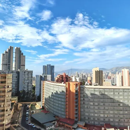 דירה Skyline 5 With Private Balcony And Views *