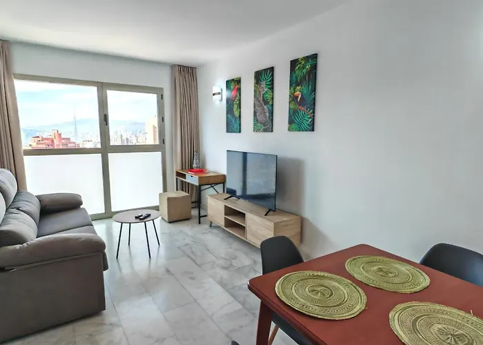 Skyline 5 With Private Balcony And Views